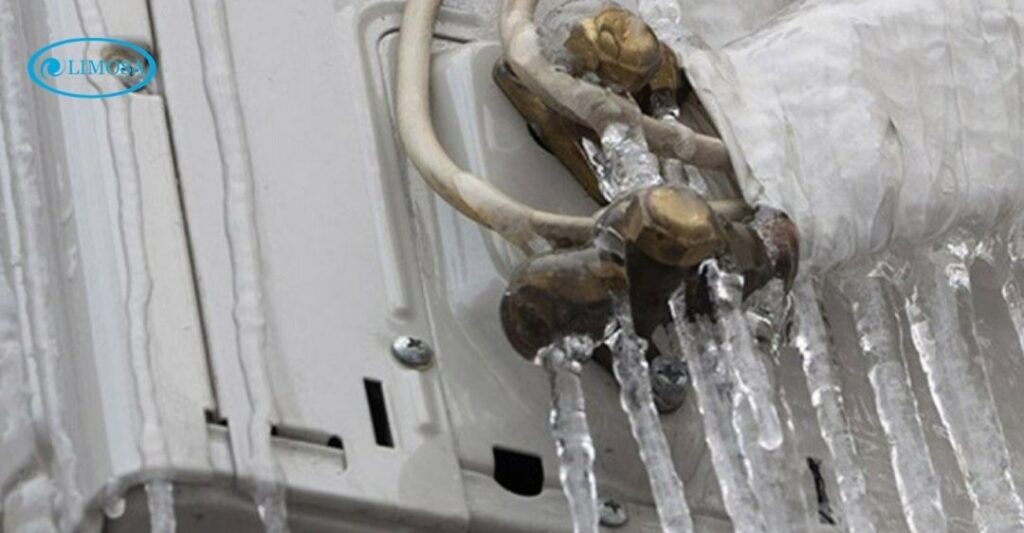  Ống đồng bị đóng tuyết