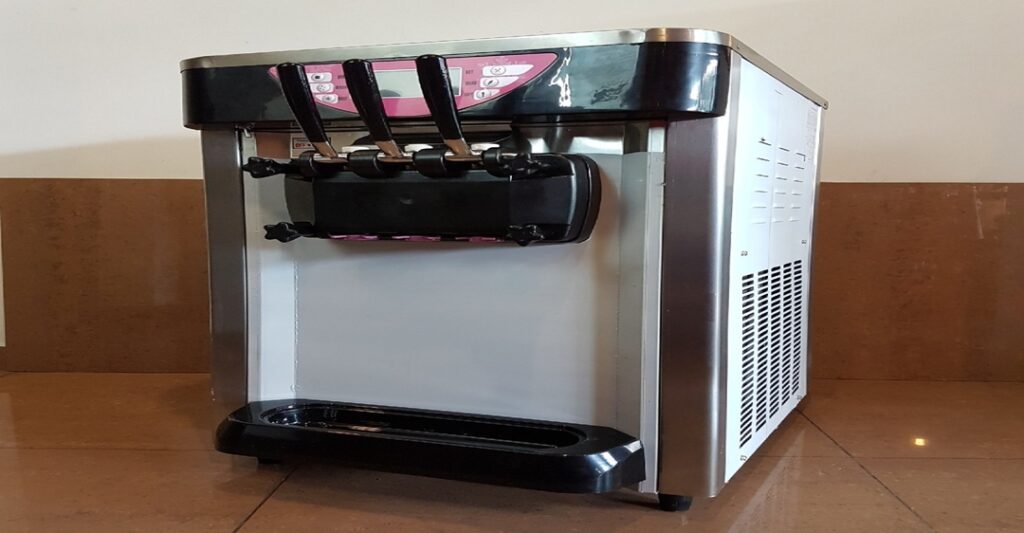 Các lỗi phổ biến cần đến dịch vụ sửa máy làm kem tươi 3 vòi giá rẻ tận nơi