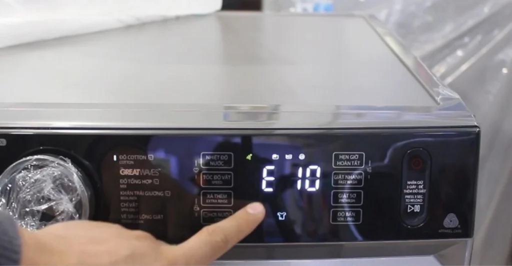 Lỗi E10 máy giặt LG là gì