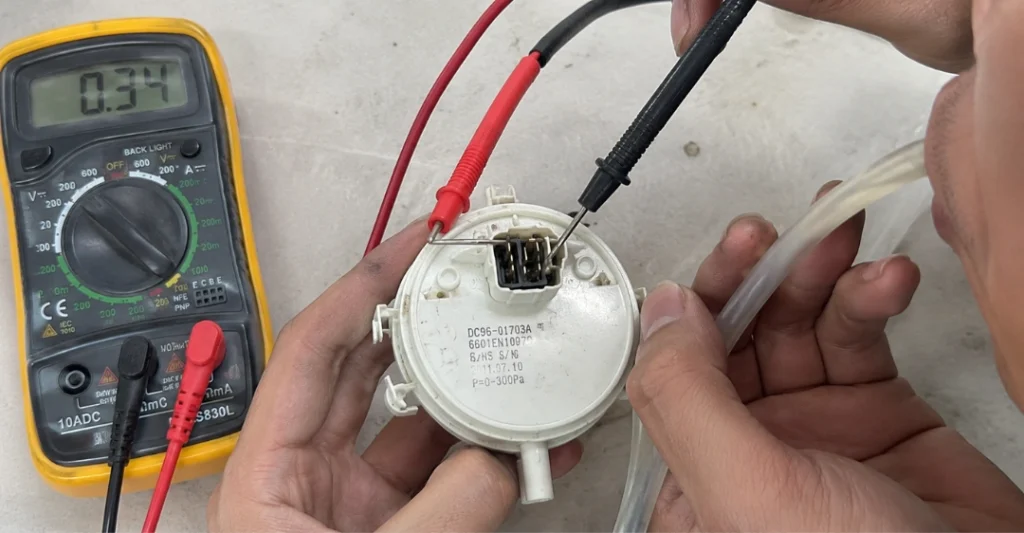 Kiểm tra và thay thế cảm biến phao mực nước