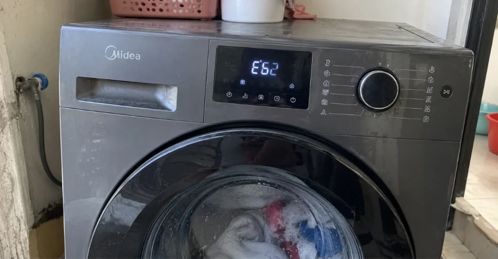 Lỗi E62 máy giặt Midea là lỗi gì